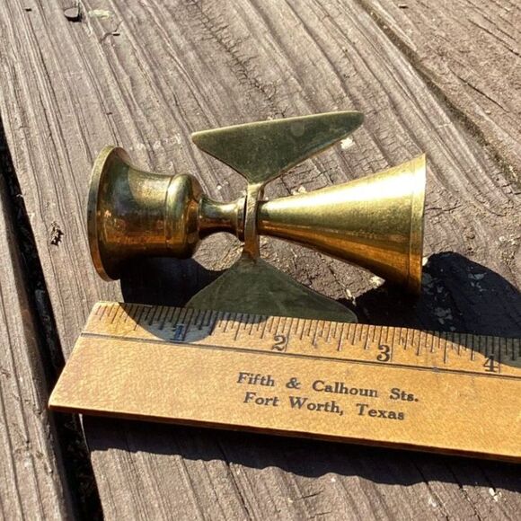 Vintage Brass Angel Candlestick Holder Unique‎ Winged Design Home Decor - Picture 4 of 4